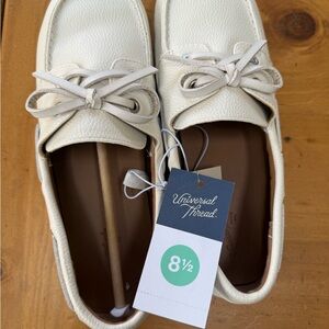 NWT Universal Thread Off-White Loafers with Bow 8.5